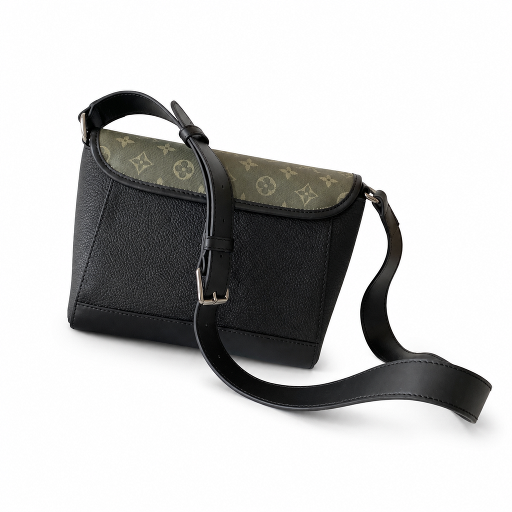 Louis Vuitton Monogram Classic Crossbody