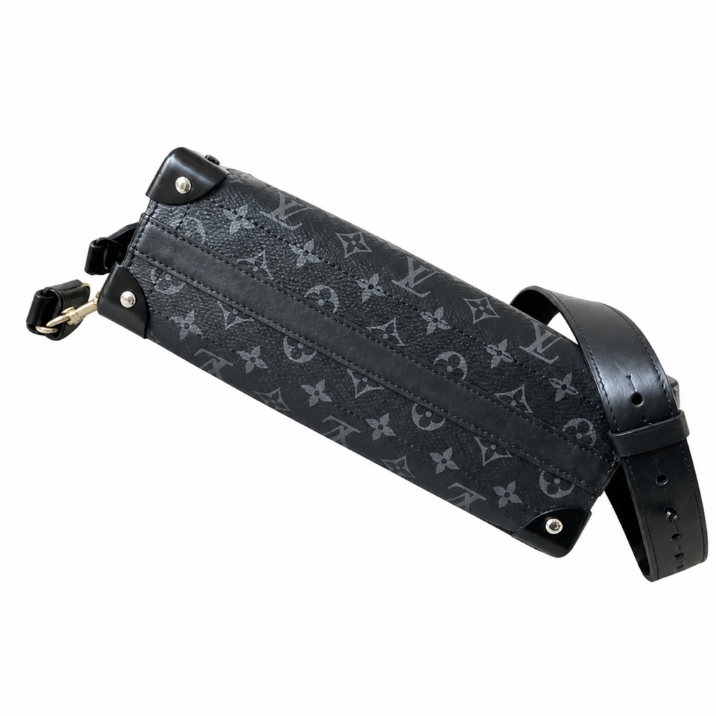 Louis Vuitton Monogram Pochette Crossbody Bag