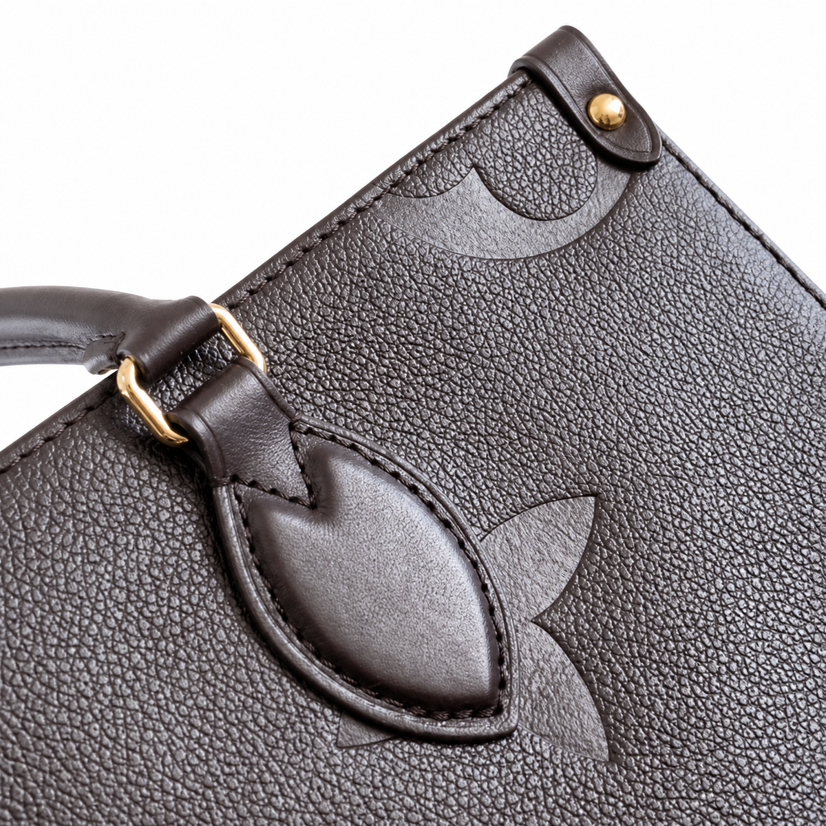 Monogram Grand Horizontal Crossbody — Large Wide-Format Canvas Bag with Generous Landscape Silhouette and Full-Day Open Carry