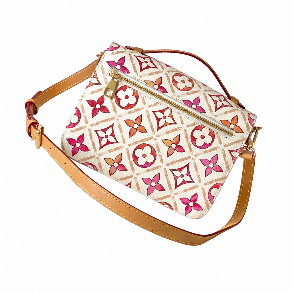 Louis Vuitton Monogram Favorite Crossbody in Heritage Canvas