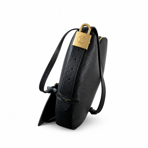 Damier Ebène Envelope Shoulder Bag — Large Flat-Profile Canvas Bag with Tonal Check Pattern and Understated Graphic Presence