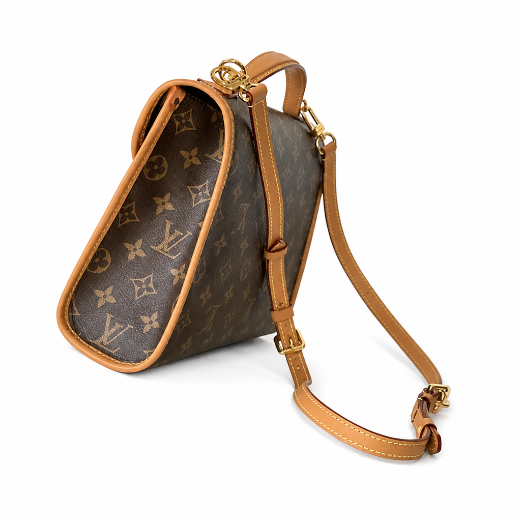 Louis Vuitton Monogram Messenger Crossbody Bag in Heritage Canvas