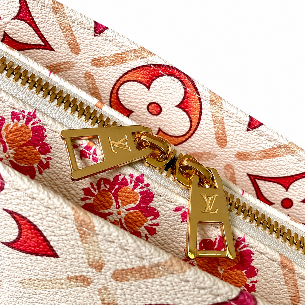 Louis Vuitton Monogram Pochette Accessoires in Heritage Canvas