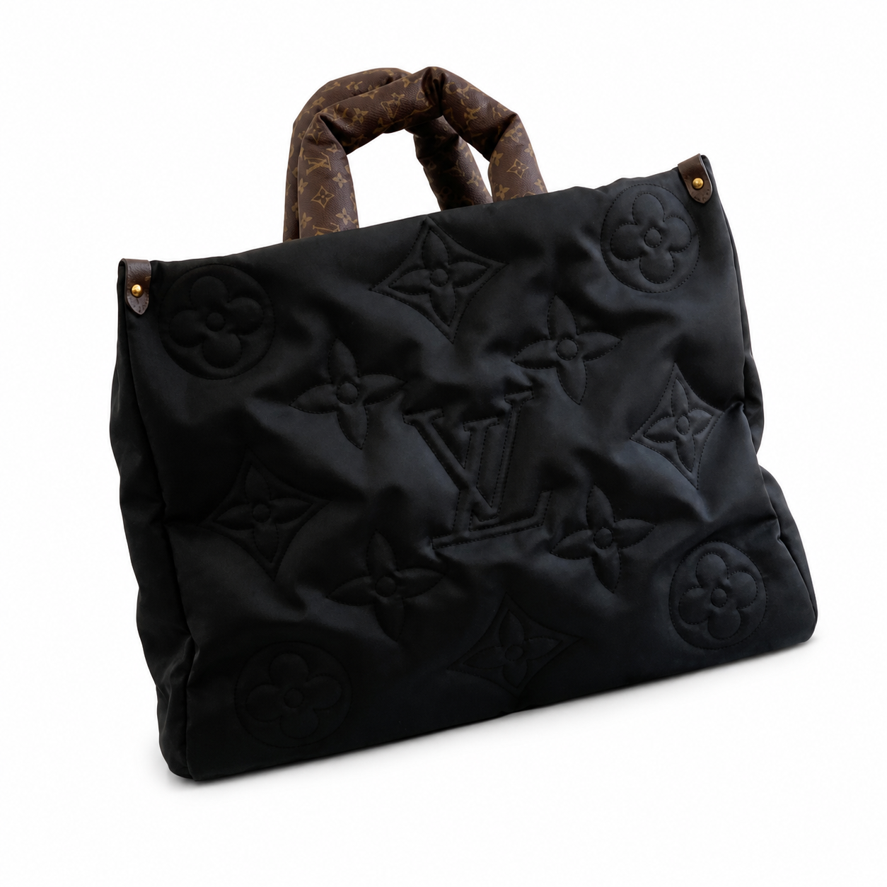 Louis Vuitton Onthego GM — Pillow Quilted Nylon in Black