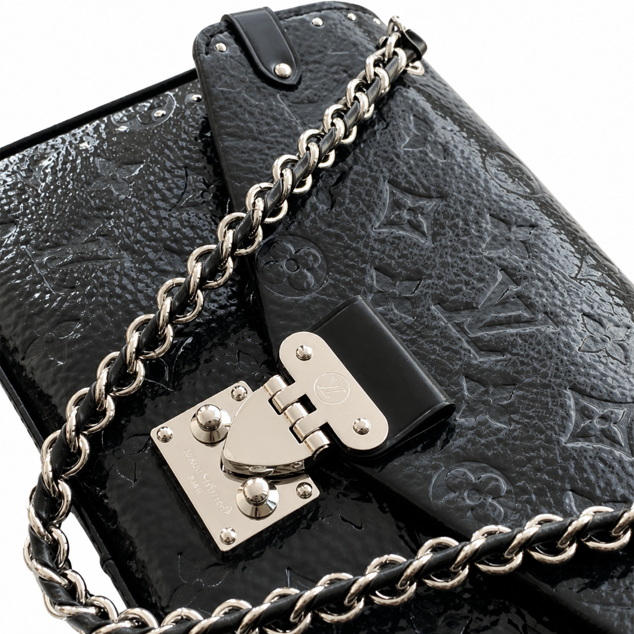 Louis Vuitton Dauphine MM — Noir Patent Monogram Embossed