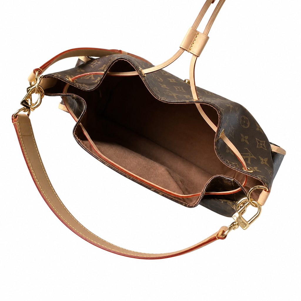 Louis Vuitton Montsouris MM — Monogram Canvas, Vachetta Trim, Front Flap Pocket & 3-in-1 Carry