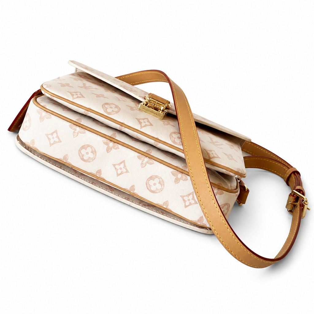 Louis Vuitton Monogram Pochette Crossbody