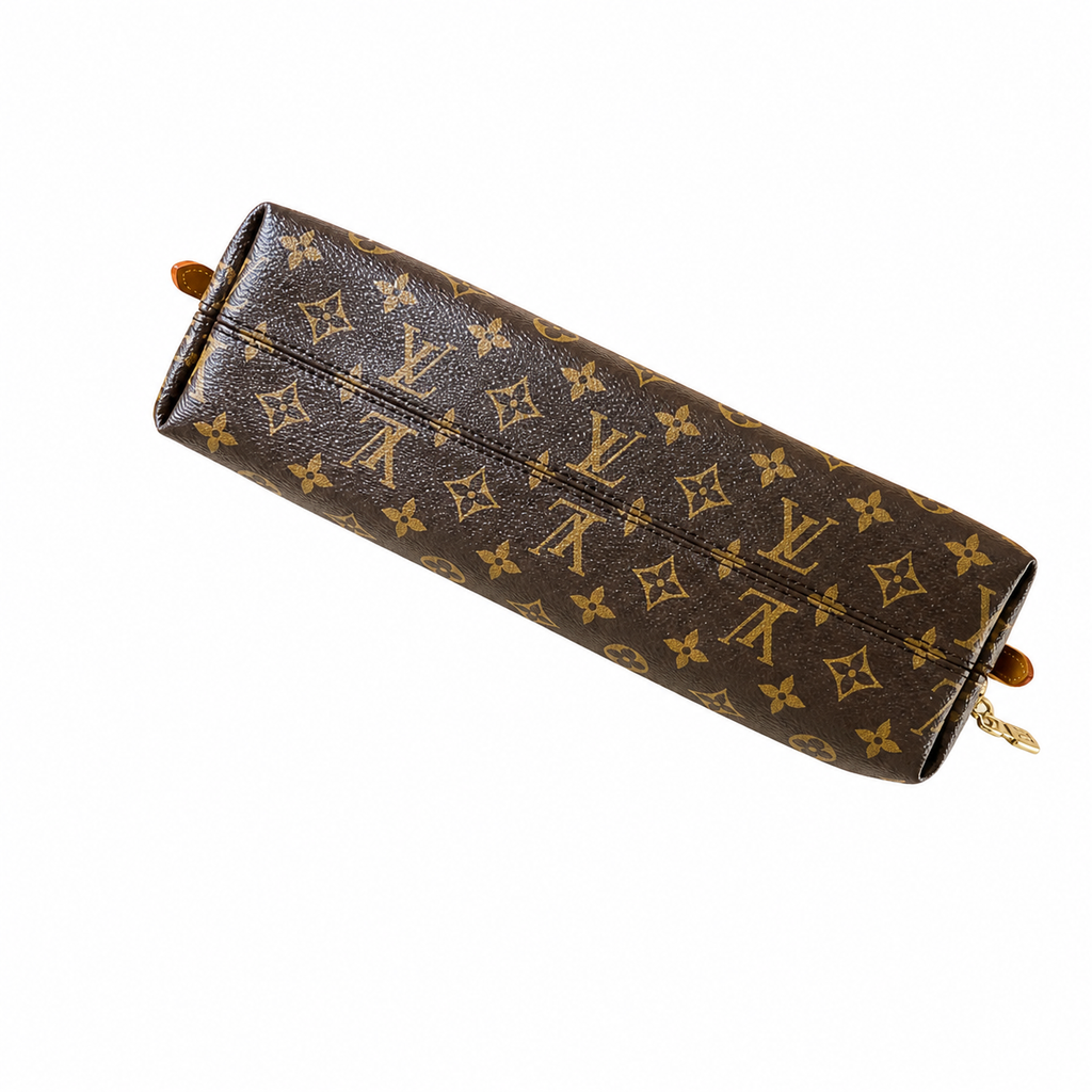 Louis Vuitton Monogram Envelope Clutch in Signature Canvas