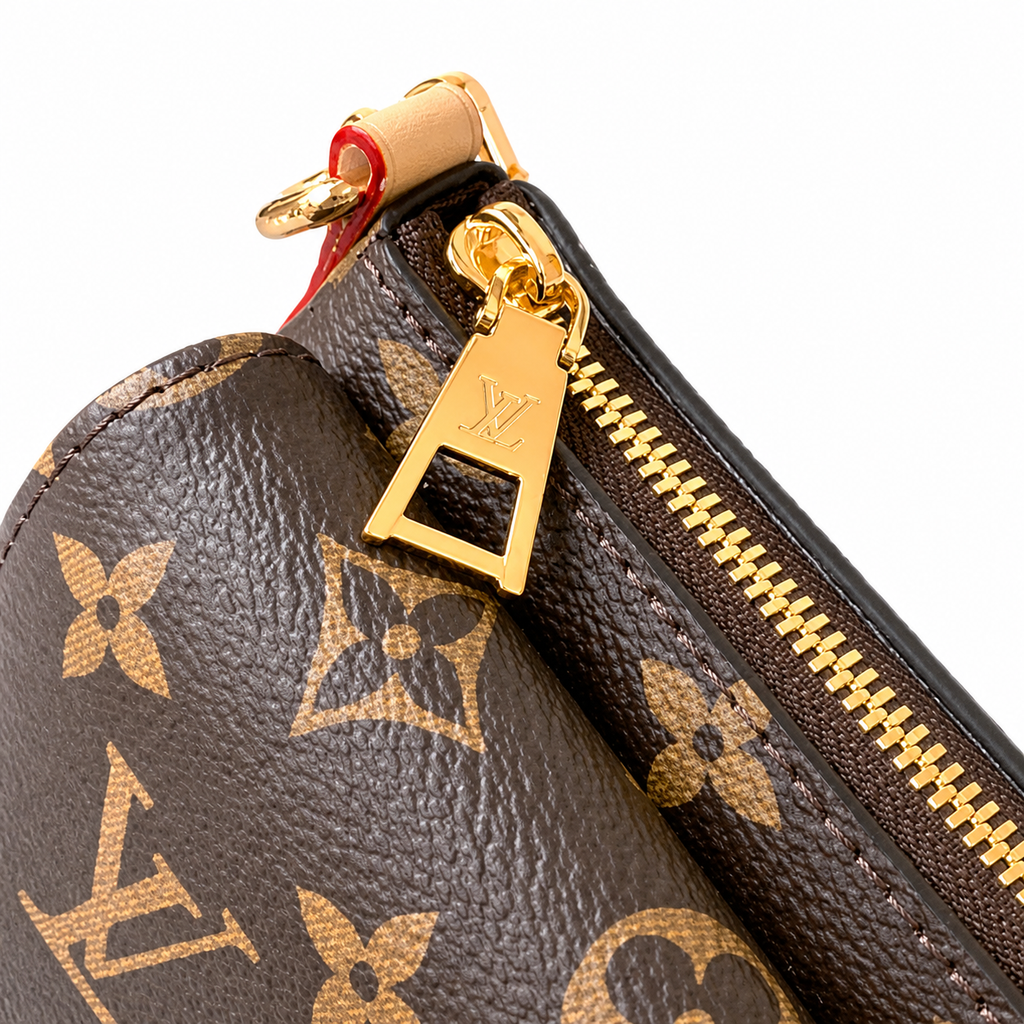 Louis Vuitton Pochette Accessoires — Monogram Canvas & Vachetta