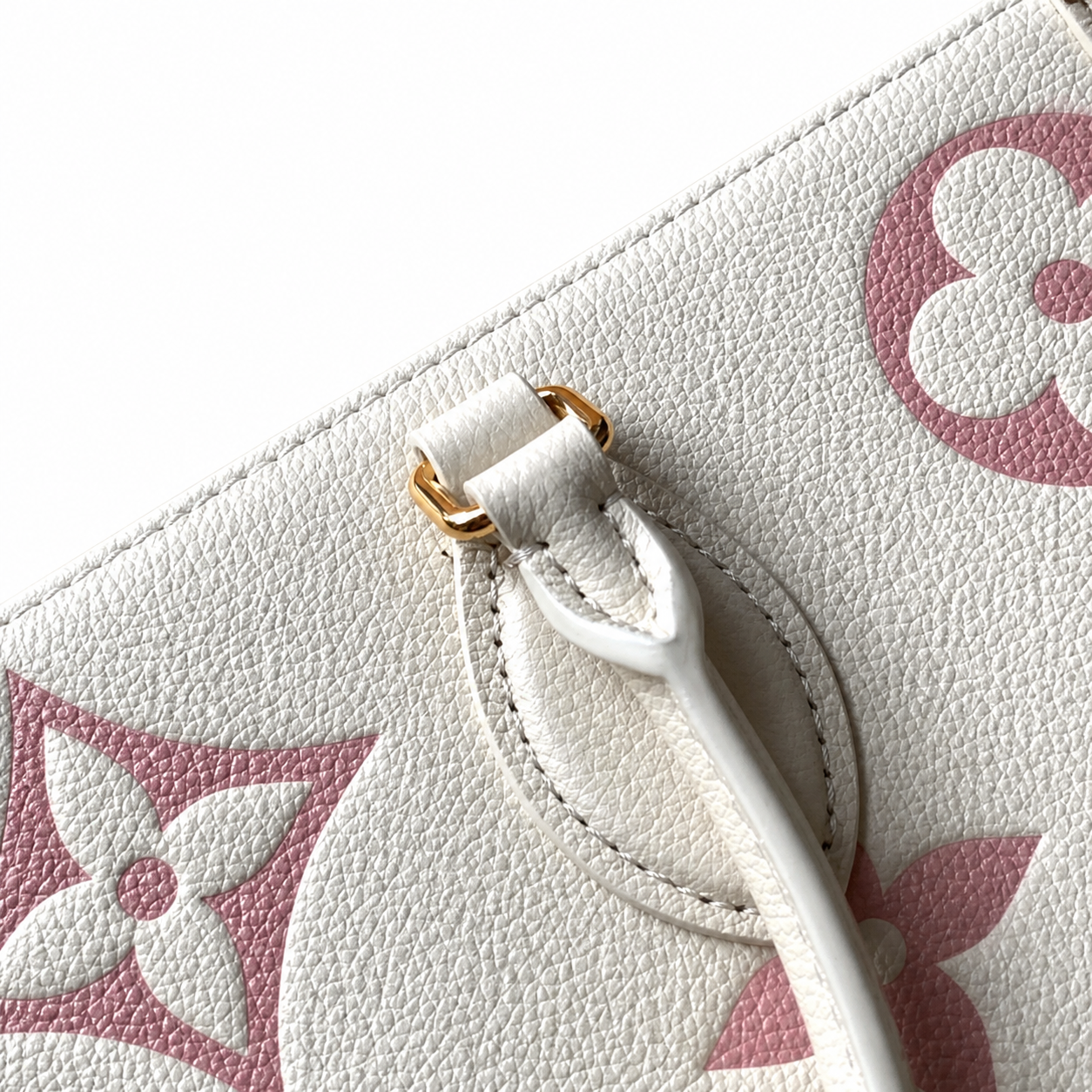Louis Vuitton OnTheGo MM — Monogram Empreinte Leather in Crème with Rose Poudre Trim & Interior