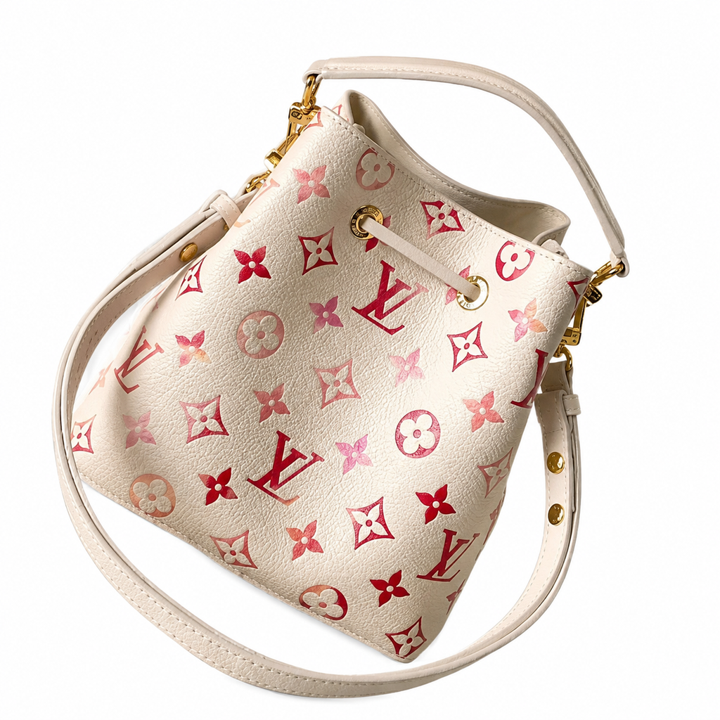 Louis Vuitton Monogram Boîte Chapeau Souple MM in Heritage Canvas